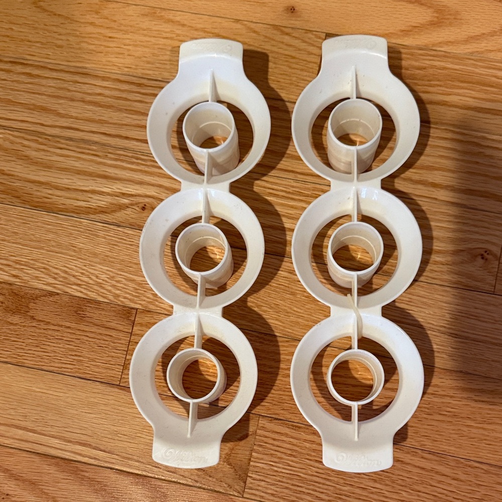 Wilton Sweet Surprises Cupcake Insert Separator